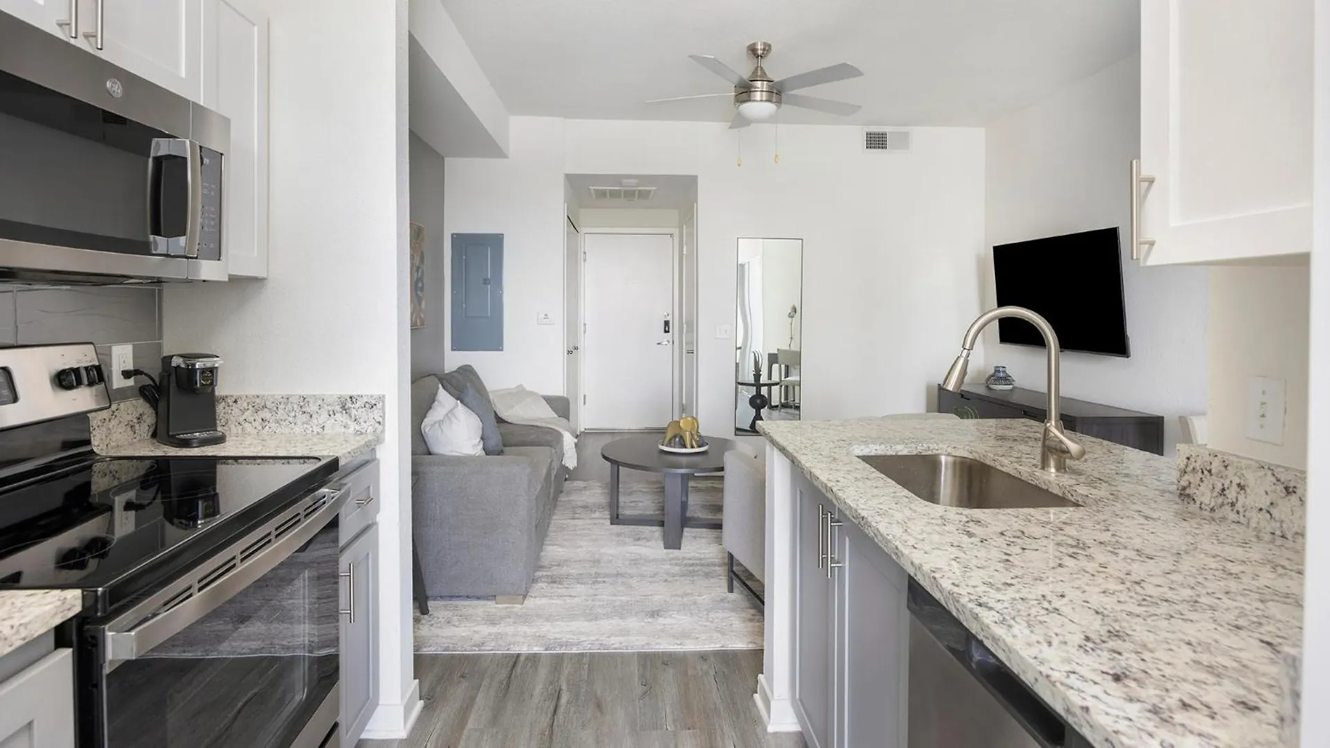 Access Apache Town Apartments By Barsala Aparthotel Tempe