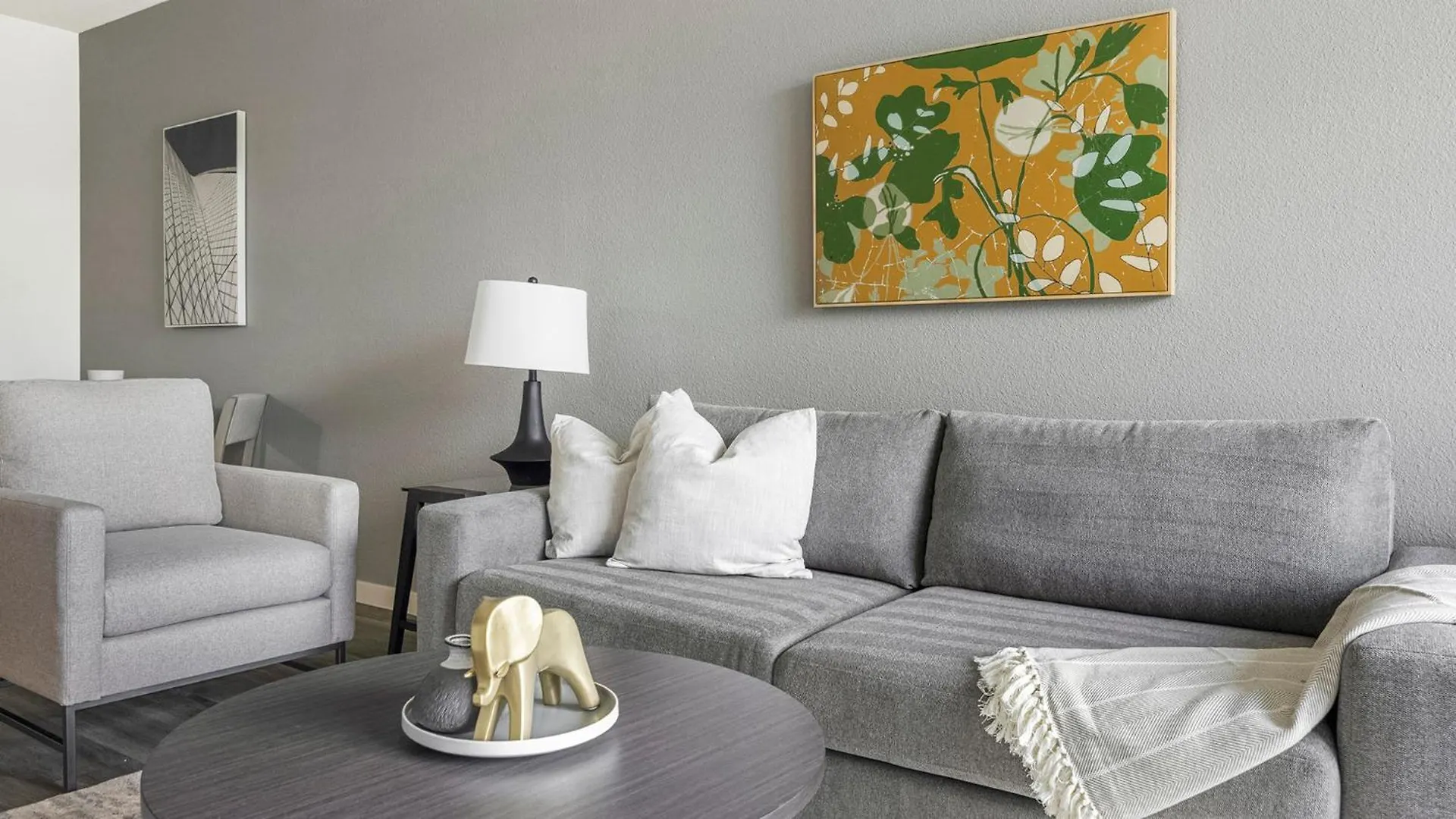 Access Apache Town Apartments By Barsala Aparthotel